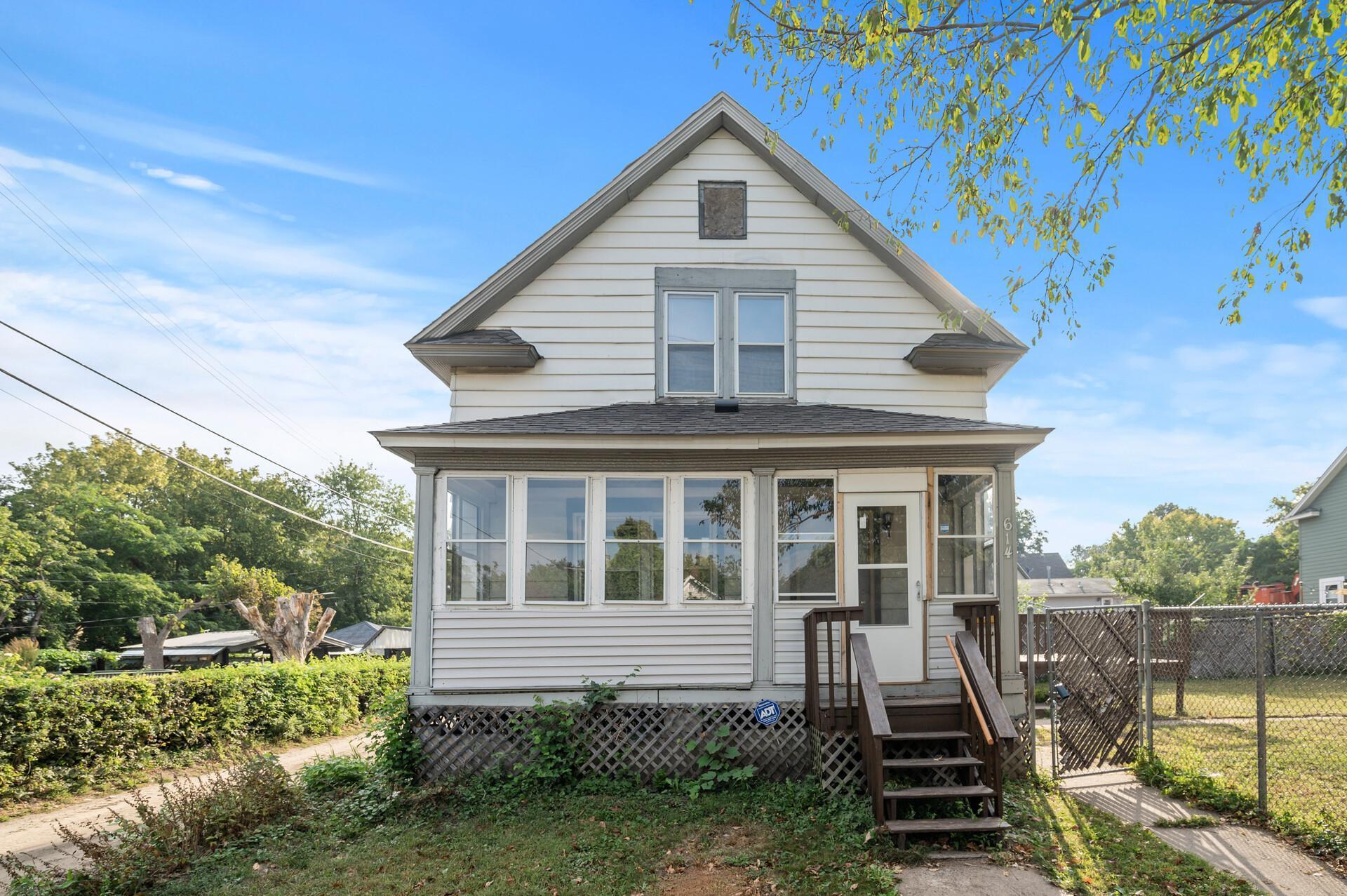 View of Residential at 614 Farrington Street, Saint Paul MN 55103, Saint Paul - Mike Wilen | Minnesota Team Real Estate