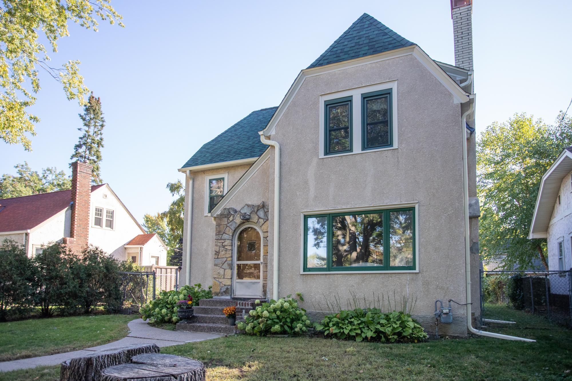 View of Residential at 2946 Xerxes Avenue, Minneapolis MN 55411, Minneapolis - Mike Wilen | Minnesota Team Real Estate