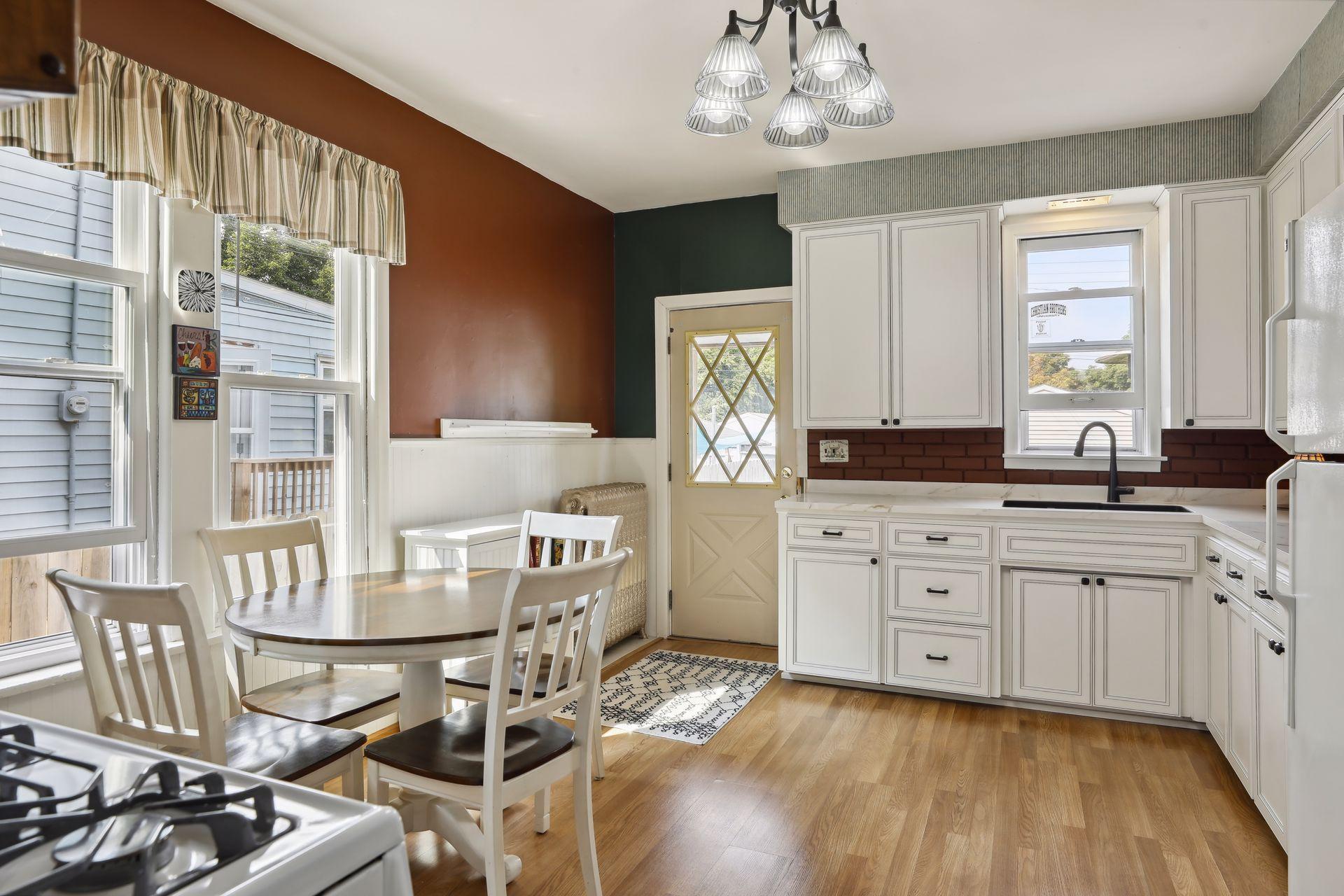View of Residential at 911 James Avenue, Saint Paul MN 55102, Saint Paul - Mike Wilen | Minnesota Team Real Estate