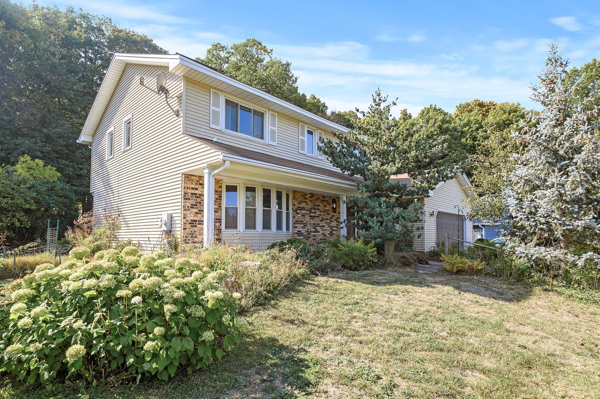 View of Residential at 6918 Autumn Terrace, Eden Prairie MN 55346, Eden Prairie - Mike Wilen | Minnesota Team Real Estate