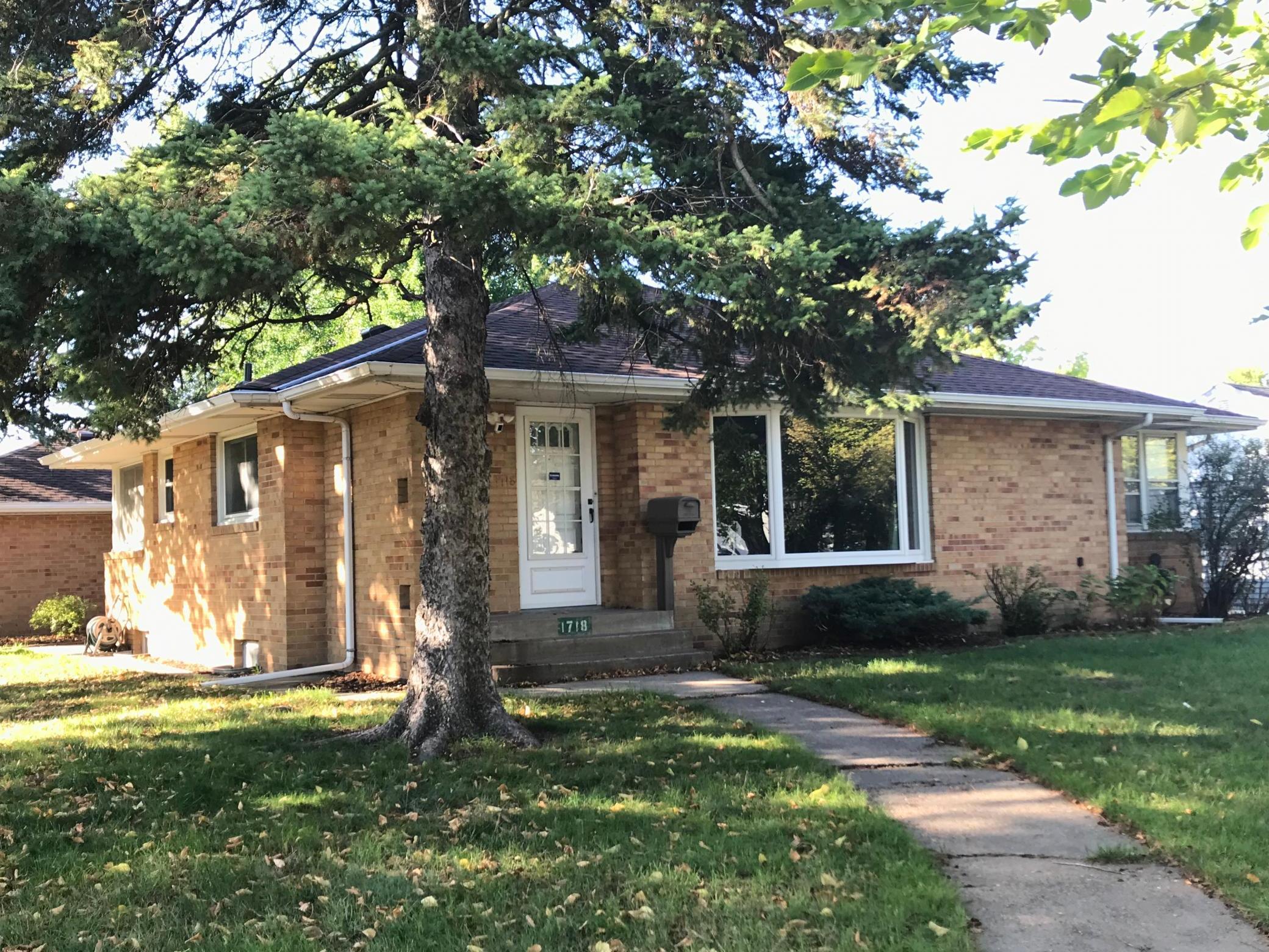View of Residential at 1718 Sherwood Avenue, Saint Paul MN 55106, Saint Paul - Mike Wilen | Minnesota Team Real Estate