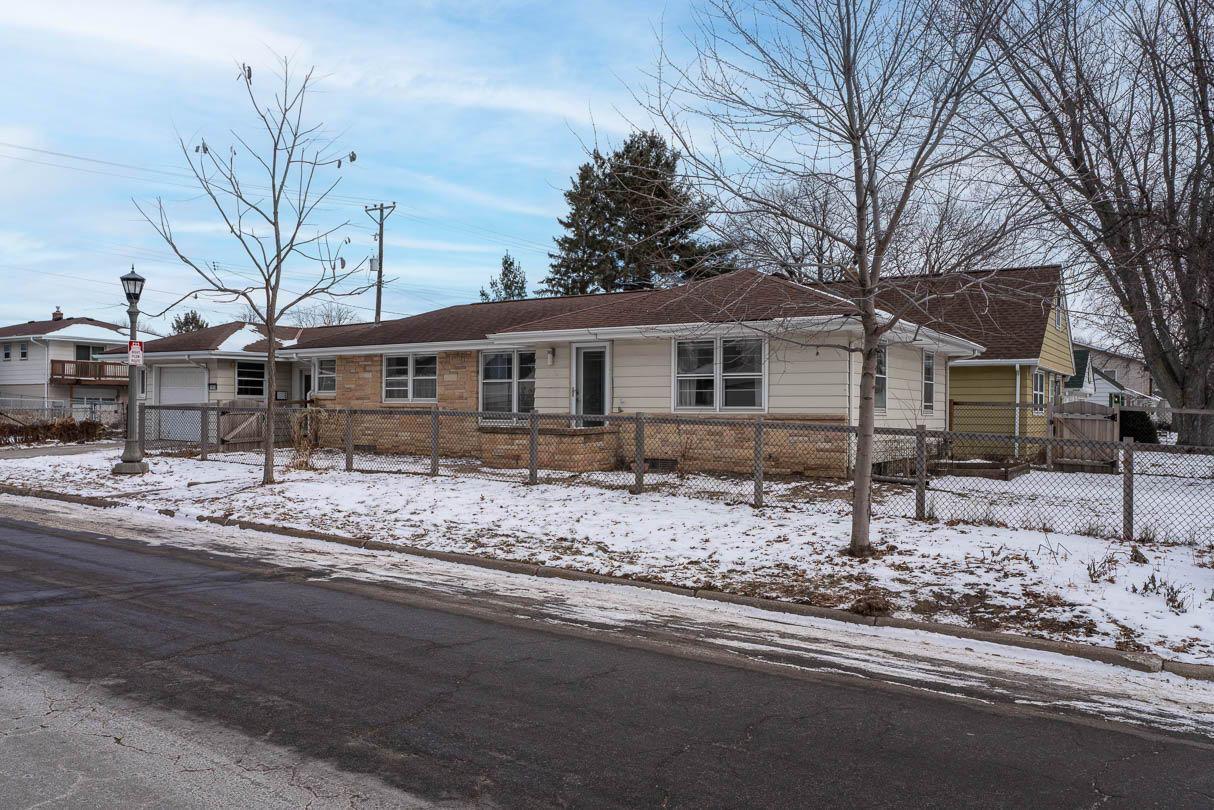 View of Residential at 1658 Grotto Street, Saint Paul MN 55117, Saint Paul - Mike Wilen | Minnesota Team Real Estate