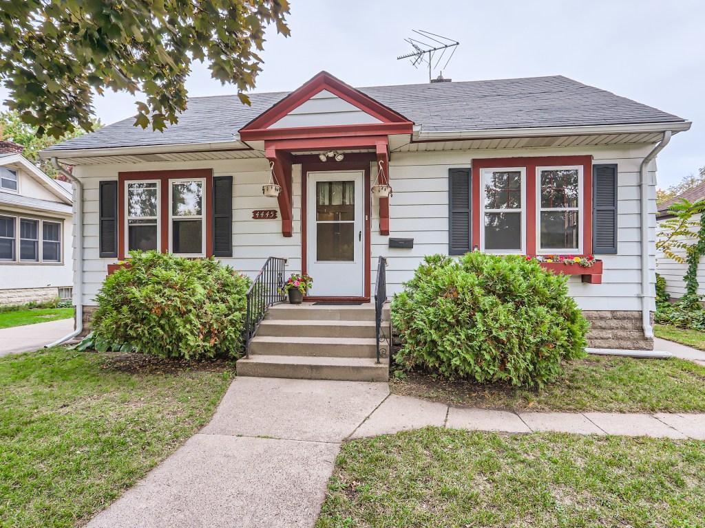View of Residential at 4445 40th Avenue, Minneapolis MN 55406, Minneapolis - Mike Wilen | Minnesota Team Real Estate