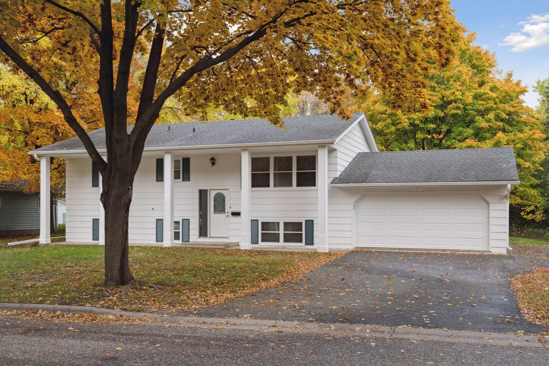 View of Residential at 2500 Cedar Crown Drive, Minnetonka MN 55305, Minnetonka - Mike Wilen | Minnesota Team Real Estate
