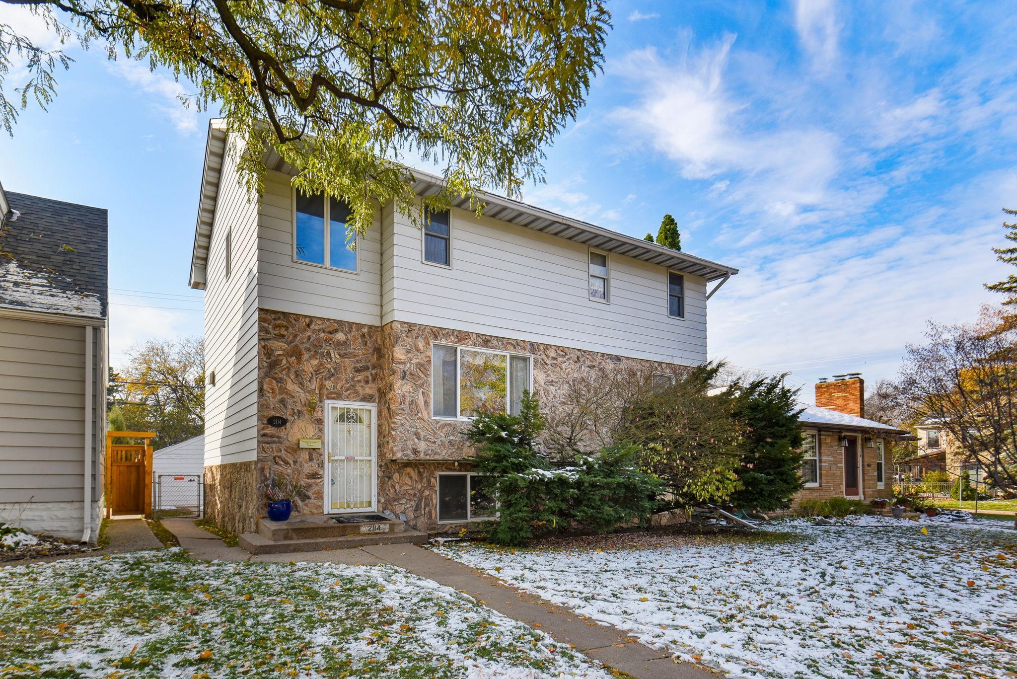 View of Residential at 2114 Highland Parkway, Saint Paul MN 55116, Saint Paul - Mike Wilen | Minnesota Team Real Estate