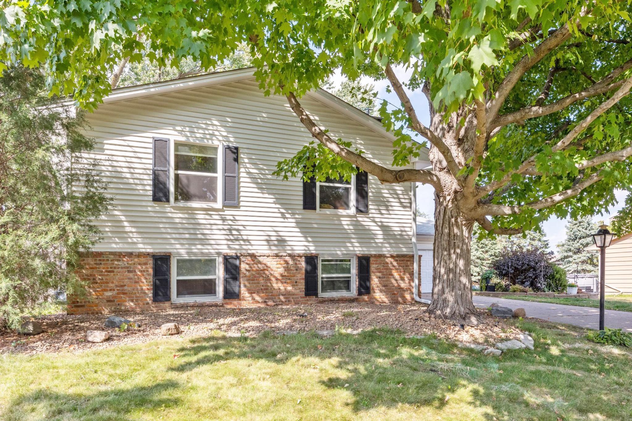 View of Residential at 4716 99th Street, Bloomington MN 55437, Bloomington - Mike Wilen | Minnesota Team Real Estate