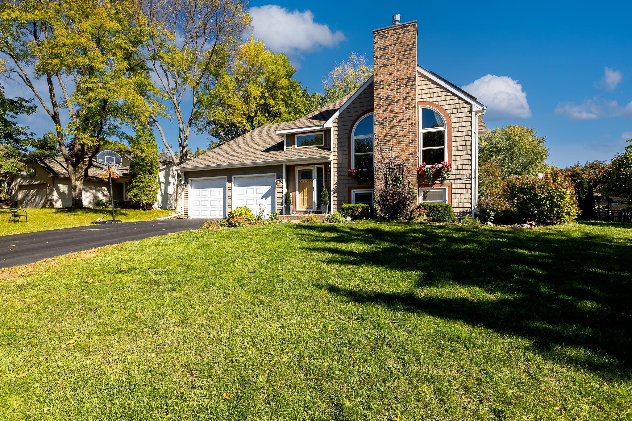View of Residential at 18526 Harrogate Drive, Eden Prairie MN 55346, Eden Prairie - Mike Wilen | Minnesota Team Real Estate