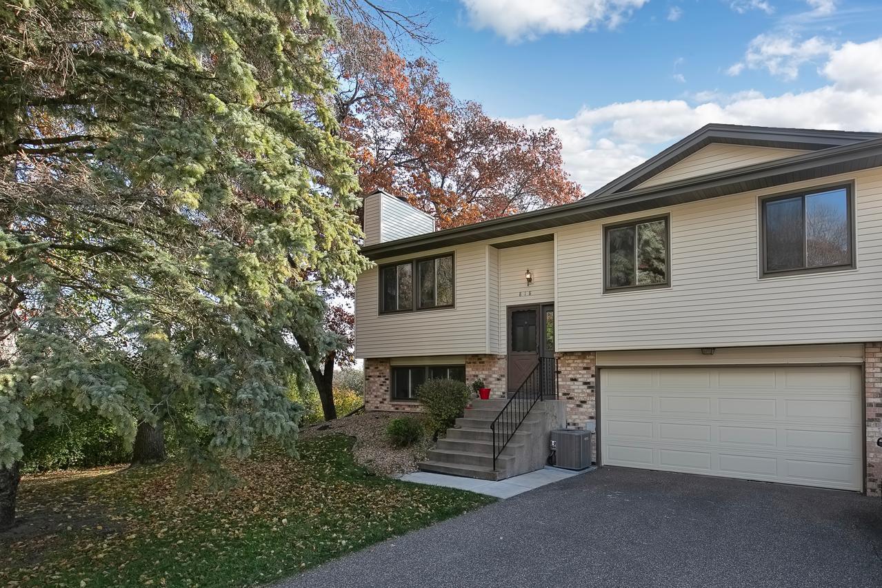 View of Residential at 818 Sherwood Road, Roseville MN 55126, Roseville - Mike Wilen | Minnesota Team Real Estate