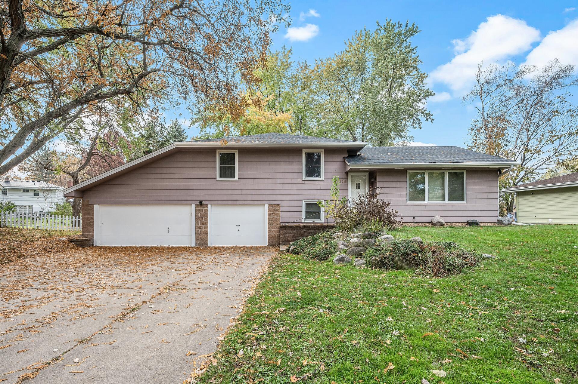 View of Residential at 2318 Golfview Drive, White Bear Lake MN 55110, White Bear Lake - Mike Wilen | Minnesota Team Real Estate