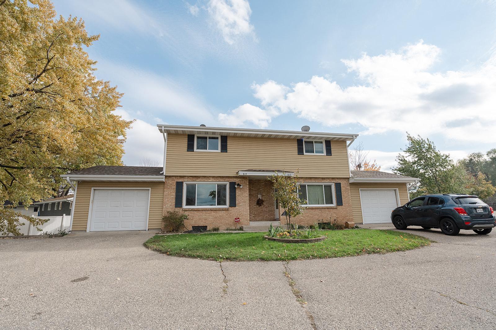 View of Residential Income at 817-819 Old Shakopee Road, Bloomington MN 55420, Bloomington - Mike Wilen | Minnesota Team Real Estate