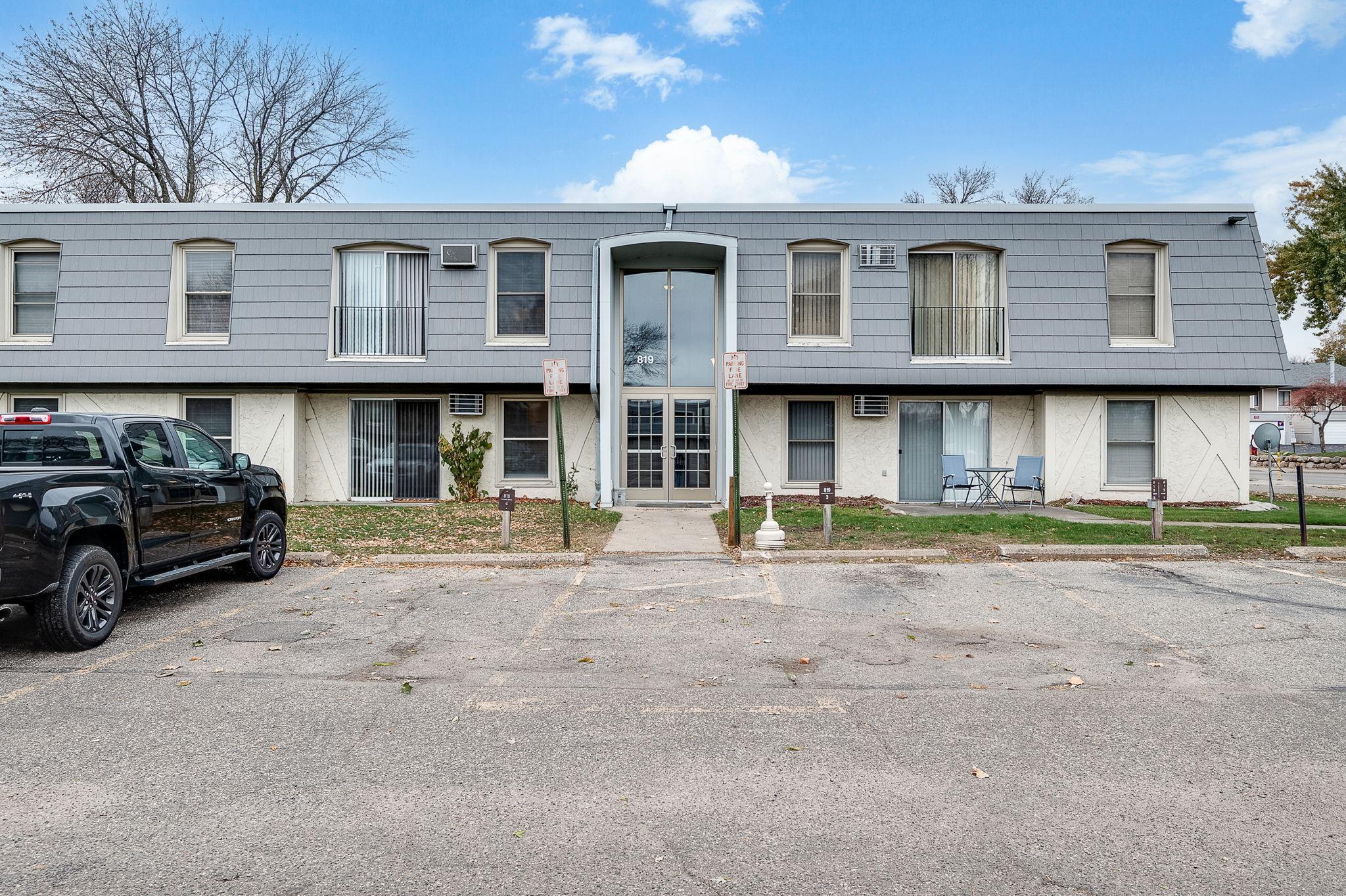 View of Residential at 819 11th Avenue #4, Hopkins MN 55343, Hopkins - Mike Wilen | Minnesota Team Real Estate