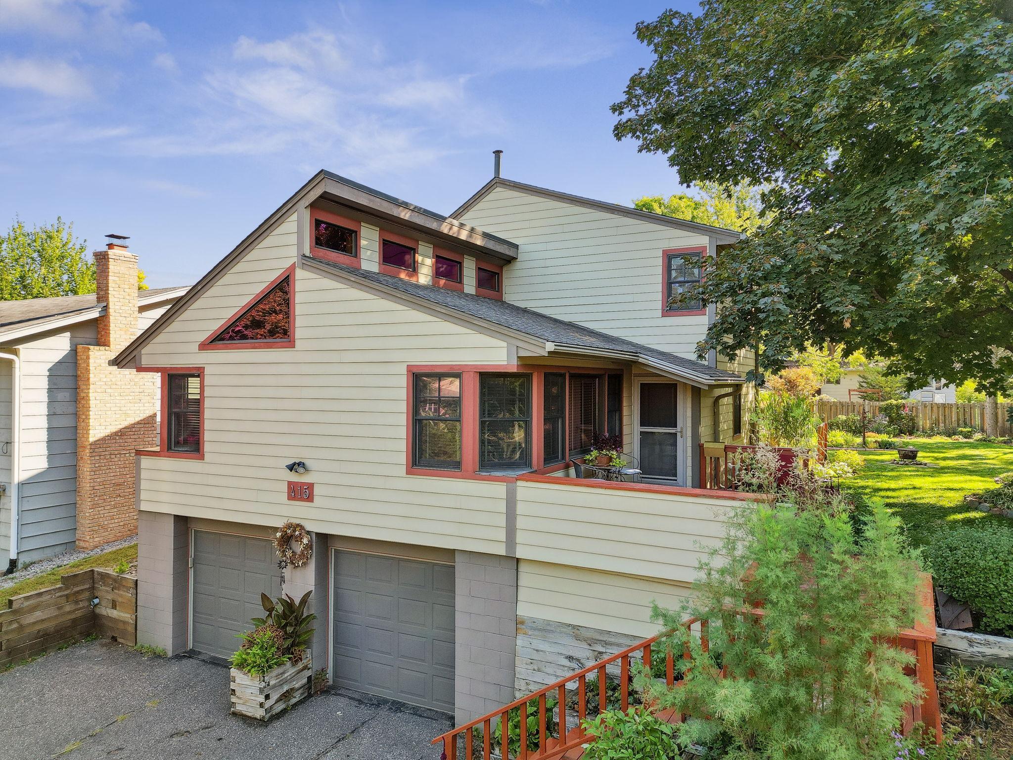View of Residential at 415 Sheridan Avenue, Minneapolis MN 55405, Minneapolis - Mike Wilen | Minnesota Team Real Estate