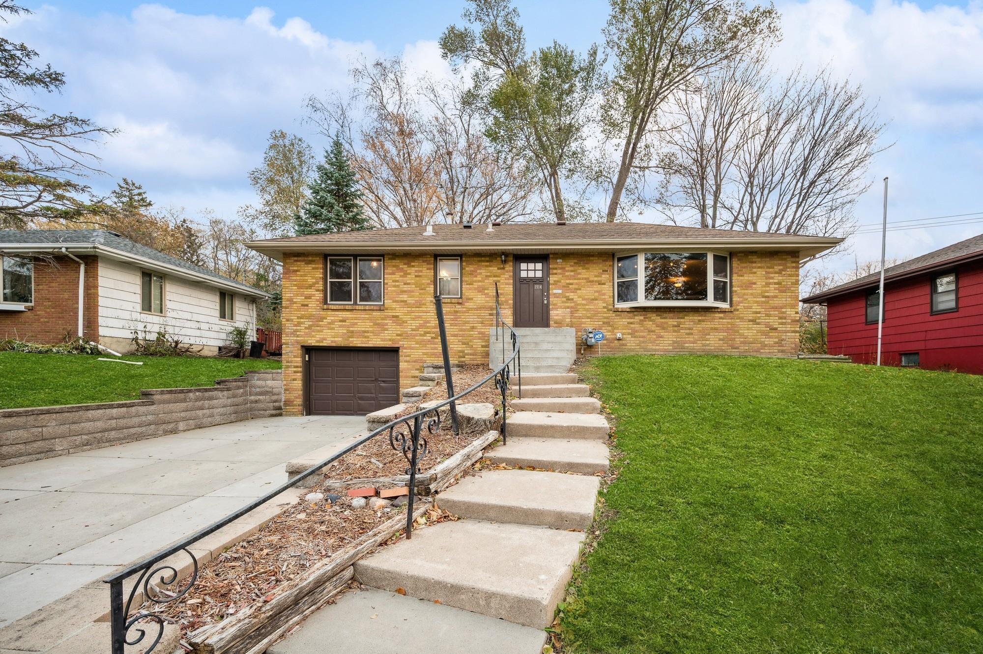 View of Residential at 1914 Glenwood Parkway, Golden Valley MN 55422, Golden Valley - Mike Wilen | Minnesota Team Real Estate