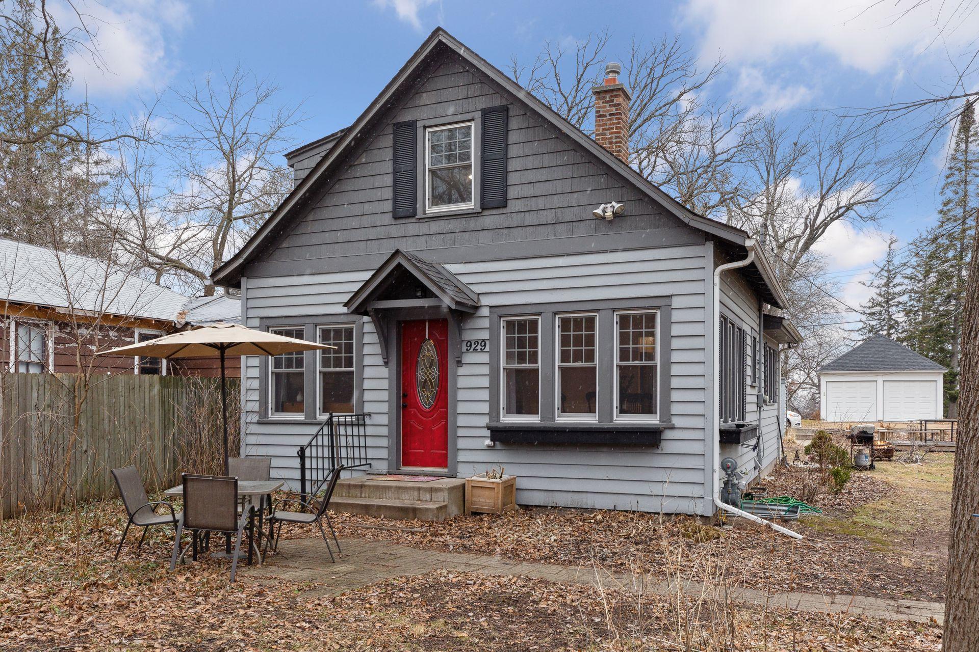 View of Residential at 929 Mahtomedi Avenue, Mahtomedi MN 55115, Mahtomedi - Mike Wilen | Minnesota Team Real Estate