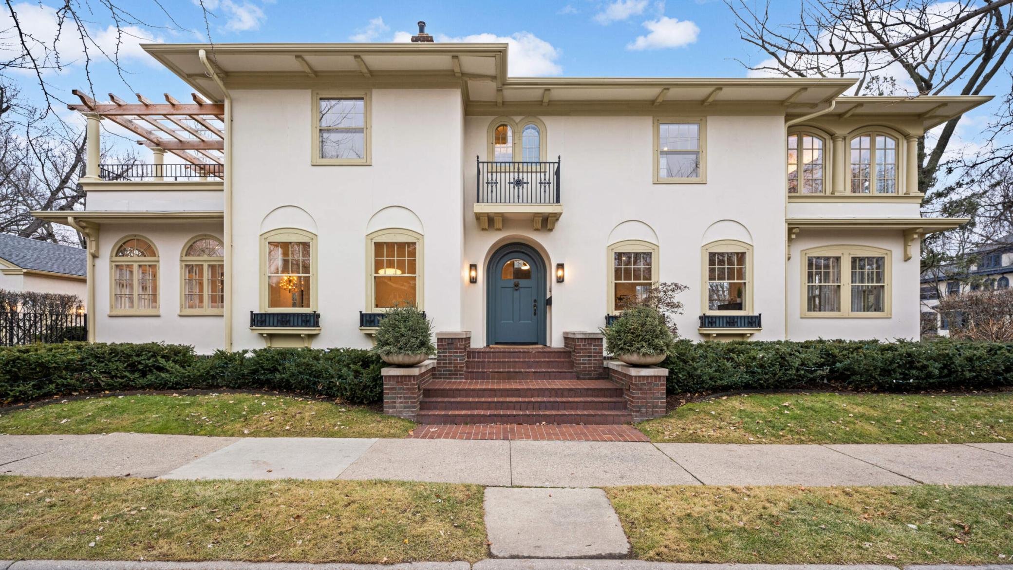 View of Residential at 1725 Summit Avenue, Minneapolis MN 55403, Minneapolis - Mike Wilen | Minnesota Team Real Estate