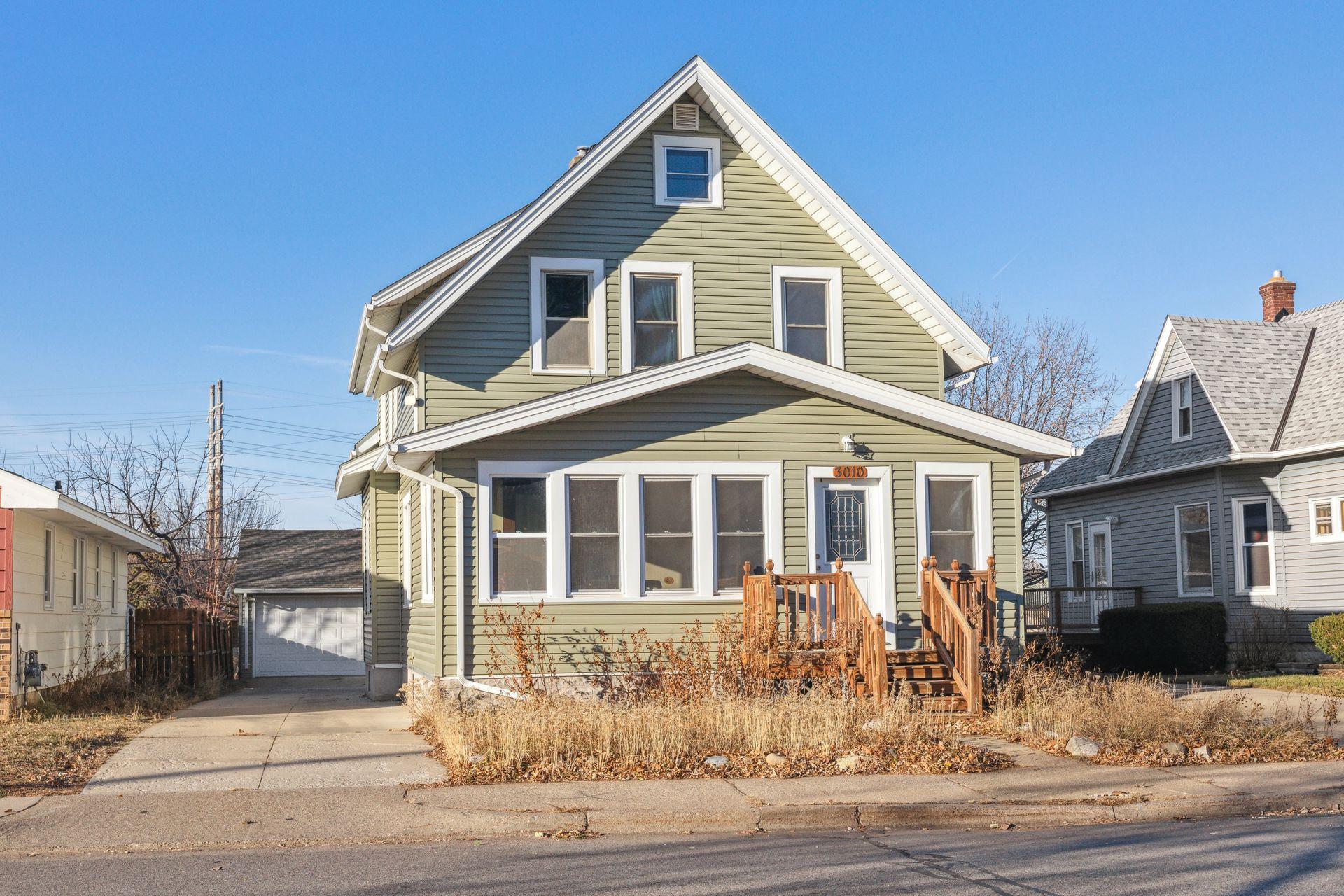 View of Residential Income at 3010 Grand Street, Minneapolis MN 55418, Minneapolis - Mike Wilen | Minnesota Team Real Estate
