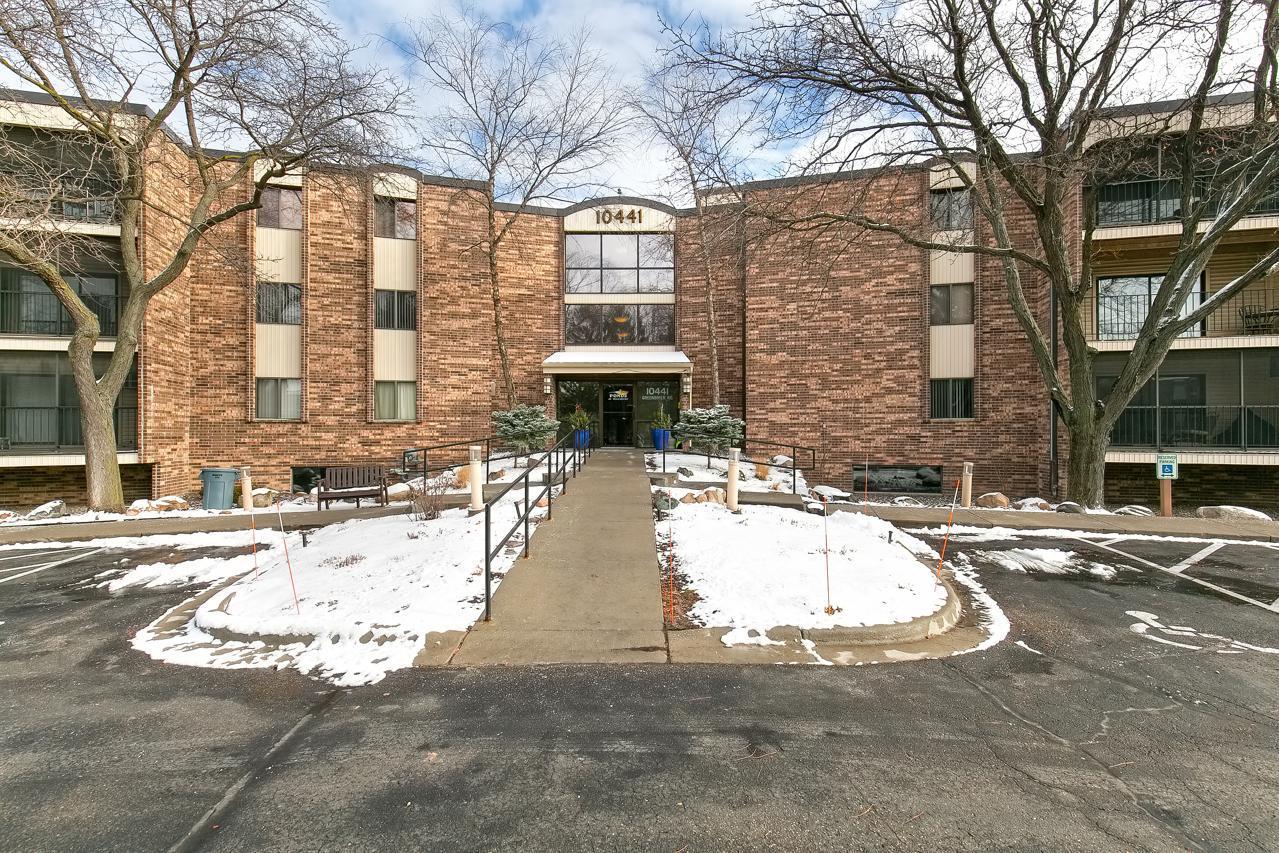 View of Residential at 10441 Greenbrier Road #101, Minnetonka MN 55305, Minnetonka - Mike Wilen | Minnesota Team Real Estate
