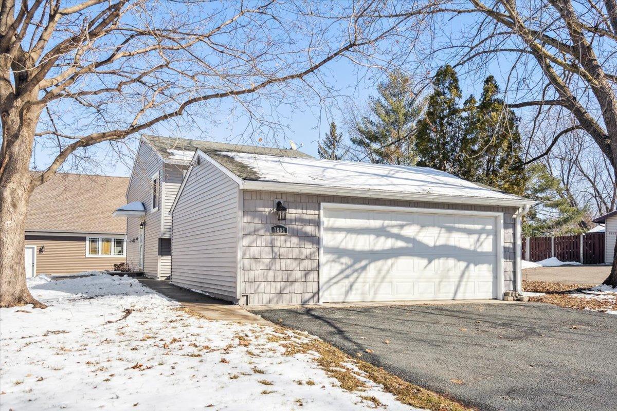 View of Residential at 7804 Rimbley Road, Woodbury MN 55125, Woodbury - Mike Wilen | Minnesota Team Real Estate