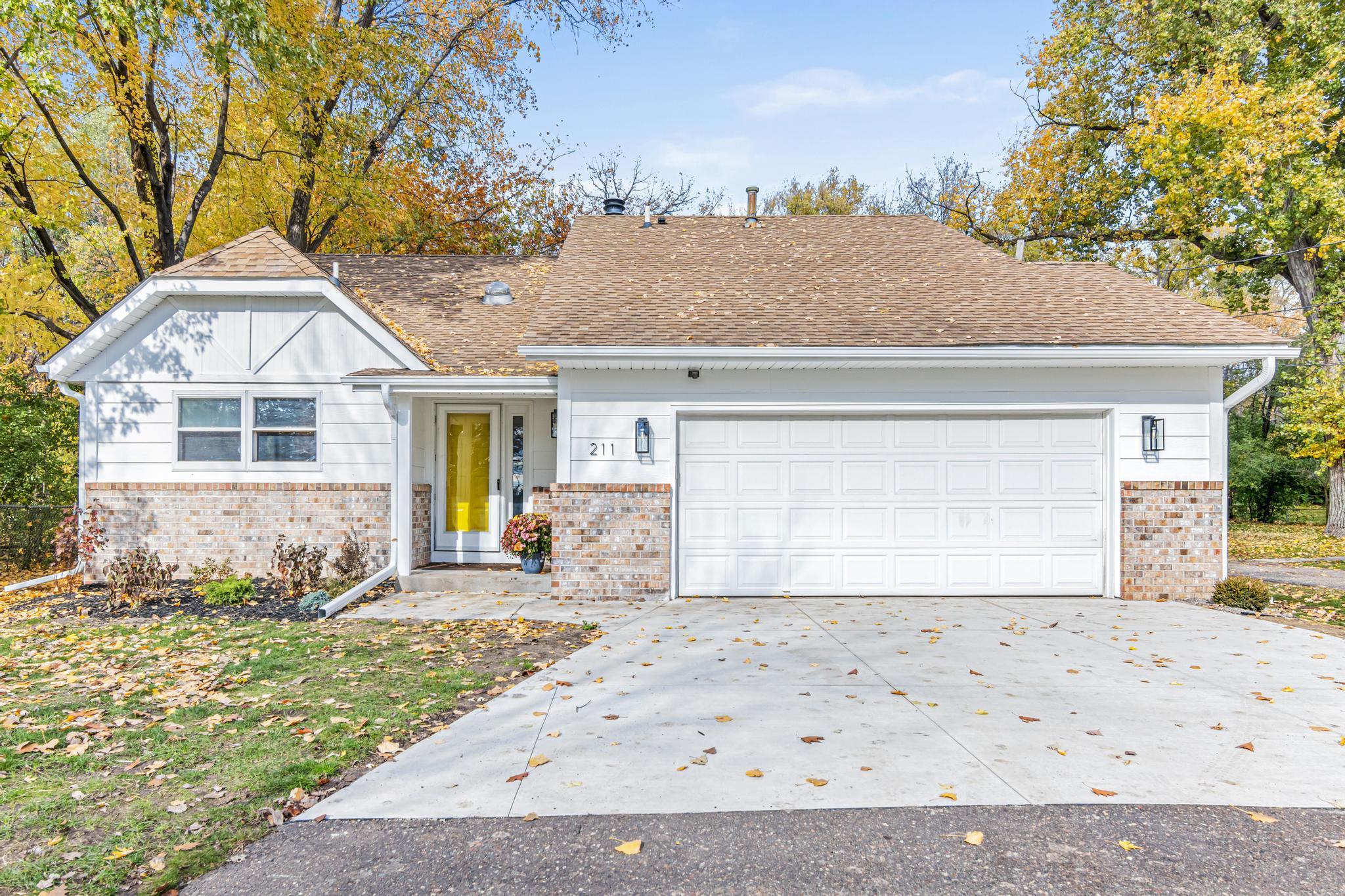 View of Residential at 211 McCarron Street, Roseville MN 55113, Roseville - Mike Wilen | Minnesota Team Real Estate
