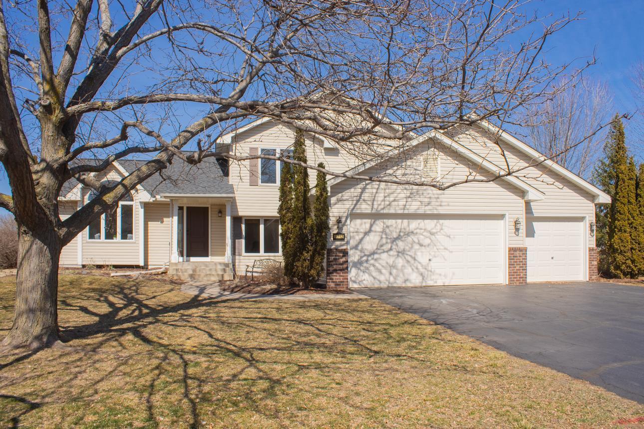 View of Residential at 8712 Valley View Place, Chanhassen MN 55317, Chanhassen - Mike Wilen | Minnesota Team Real Estate