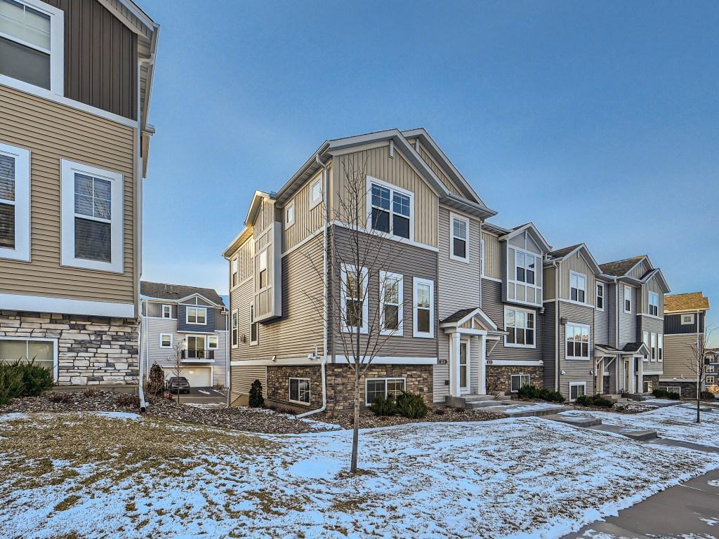 View of Residential at 2211 Gateway Hill Road, North Saint Paul MN 55109, North Saint Paul - Mike Wilen | Minnesota Team Real Estate