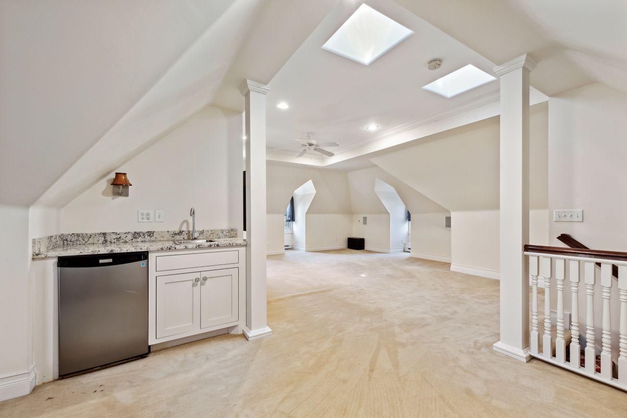 View of Residential at 506 Summit Avenue, Saint Paul MN 55102, Saint Paul (27 of 33) - Mike Wilen | Minnesota Team Real Estate
