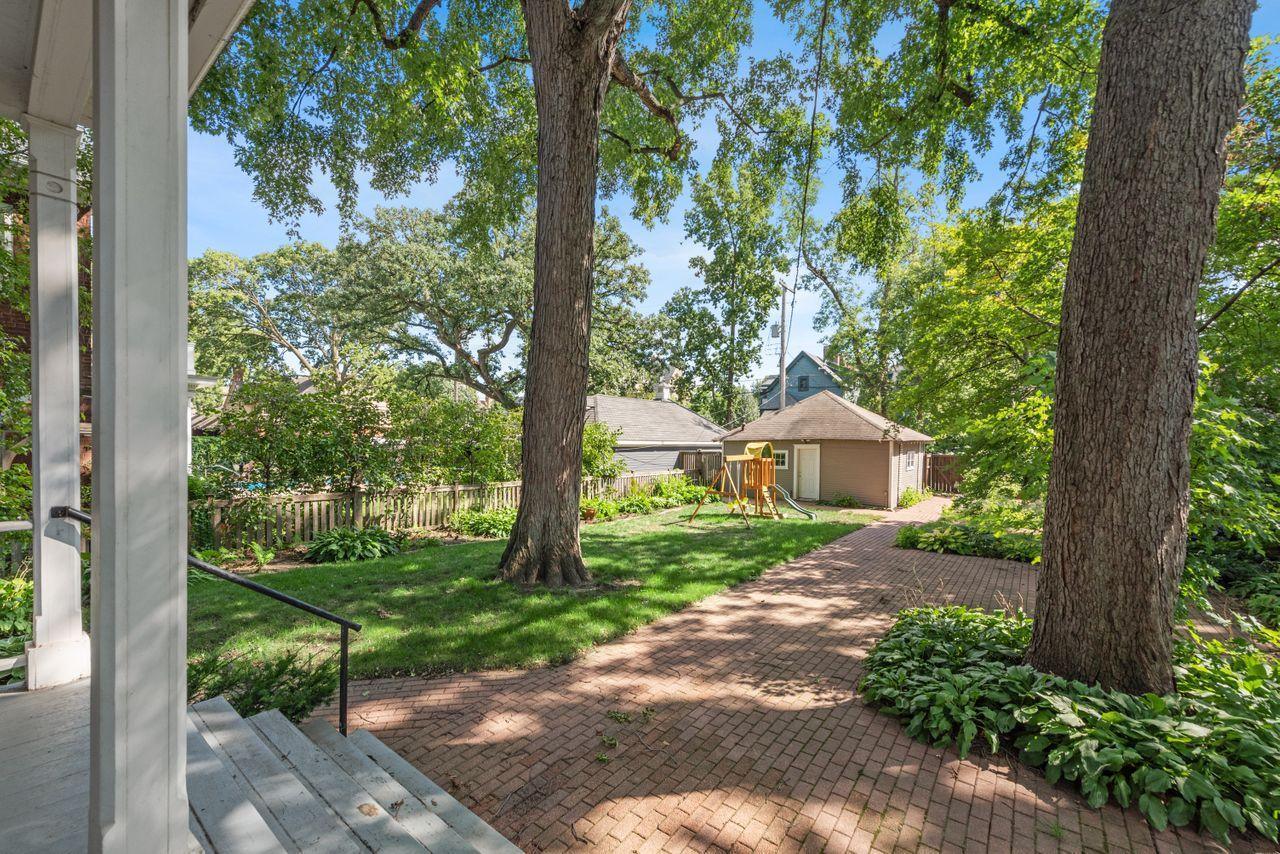 View of Residential at 506 Summit Avenue, Saint Paul MN 55102, Saint Paul (32 of 33) - Mike Wilen | Minnesota Team Real Estate