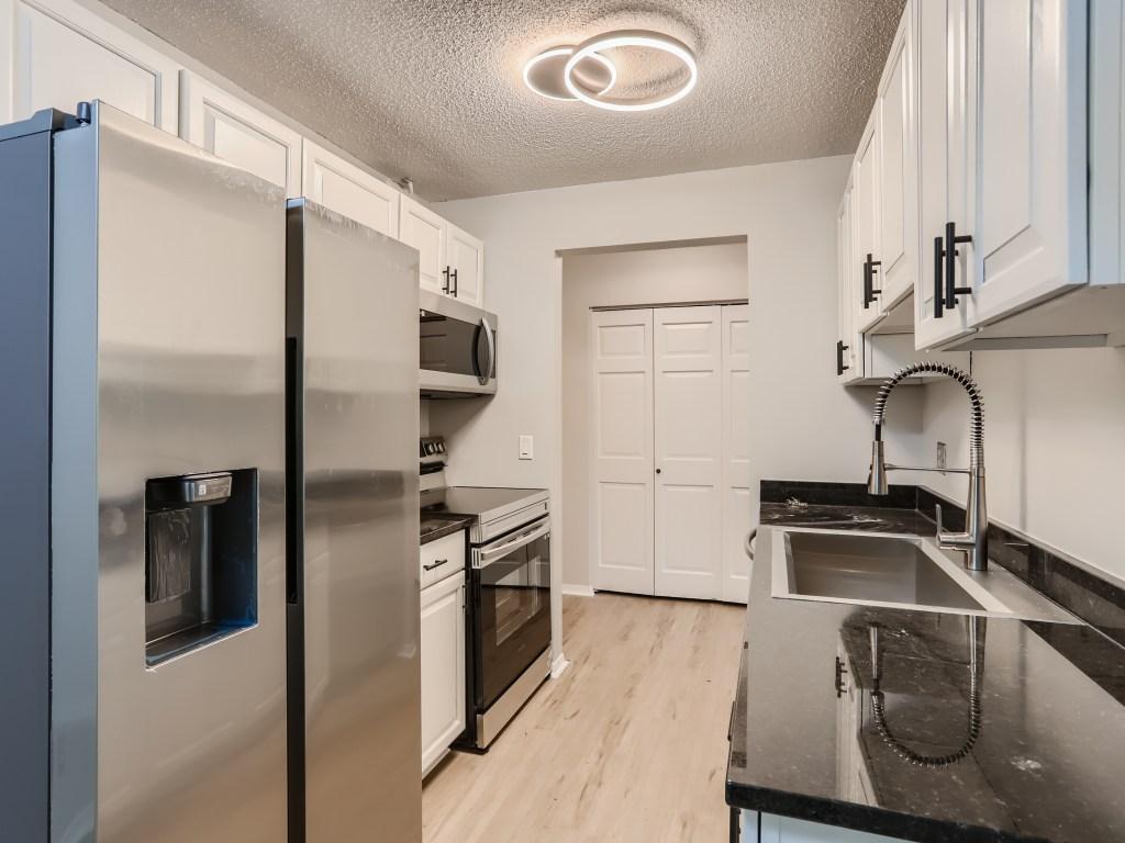 View of Residential at 3200 Virginia Avenue #207, Saint Louis Park MN 55426, Saint Louis Park - Mike Wilen | Minnesota Team Real Estate