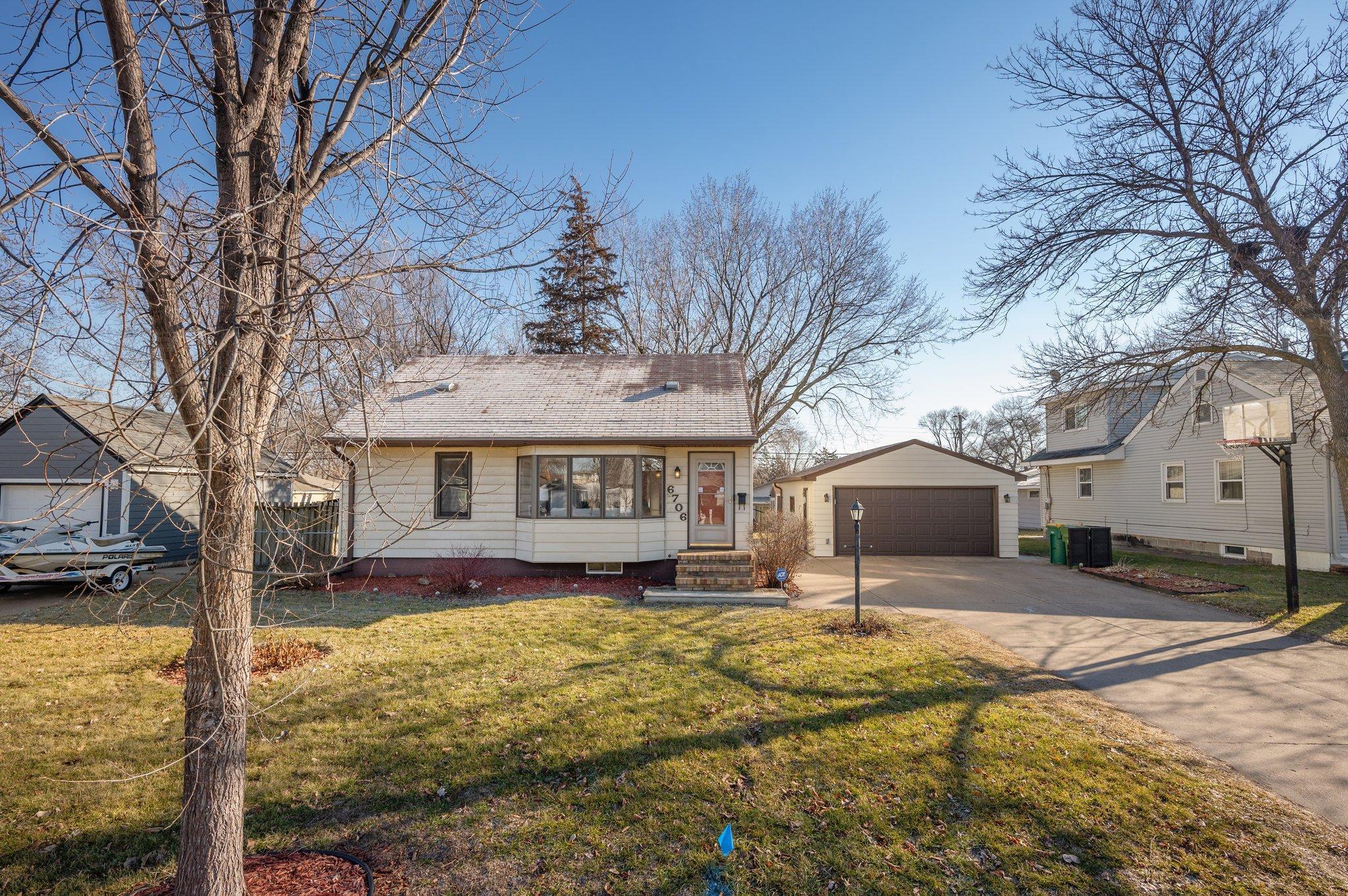View of Residential at 6706 France Avenue, Brooklyn Center MN 55429, Brooklyn Center - Mike Wilen | Minnesota Team Real Estate