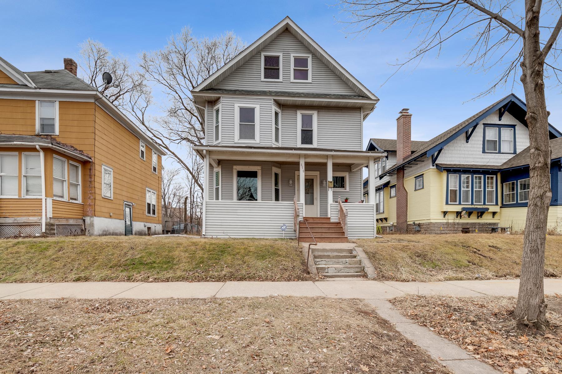 View of Residential at 878 Fuller Avenue, Saint Paul MN 55104, Saint Paul - Mike Wilen | Minnesota Team Real Estate