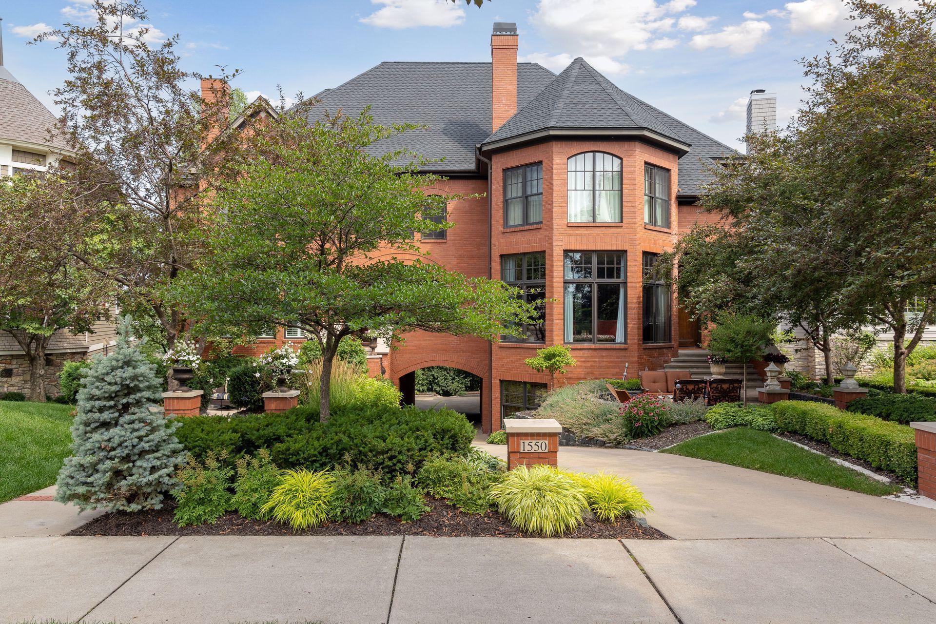 View of Residential at 1550 Kenwood Parkway, Minneapolis MN 55405, Minneapolis - Mike Wilen | Minnesota Team Real Estate