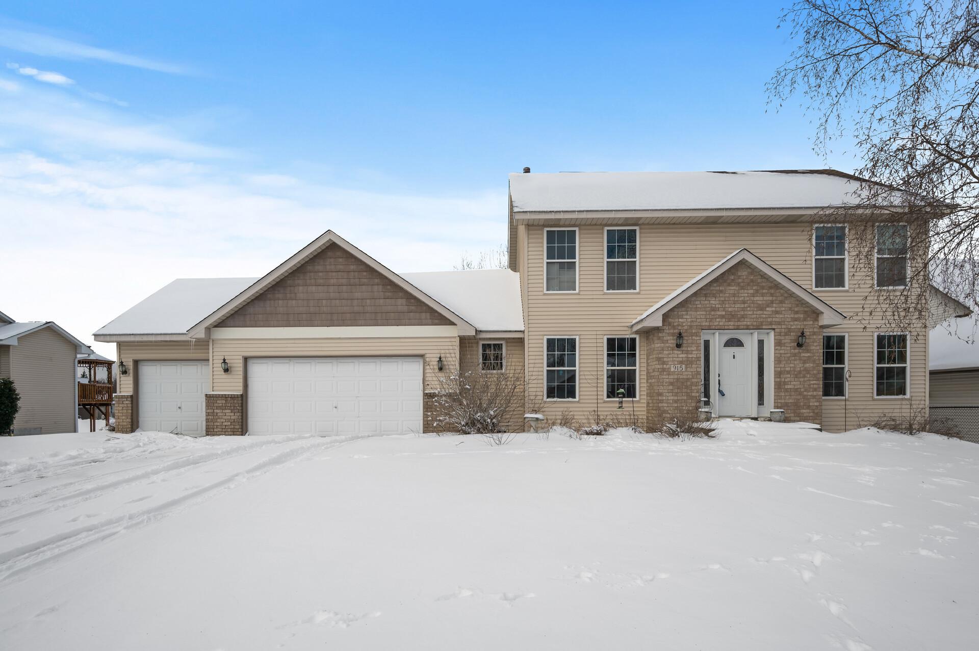 View of Residential at 915 Sterling Street, Maplewood MN 55119, Maplewood - Mike Wilen | Minnesota Team Real Estate