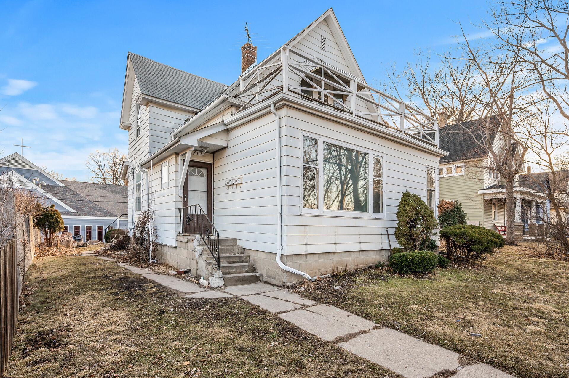 View of Residential Income at 713 31st Avenue, Minneapolis MN 55411, Minneapolis - Mike Wilen | Minnesota Team Real Estate