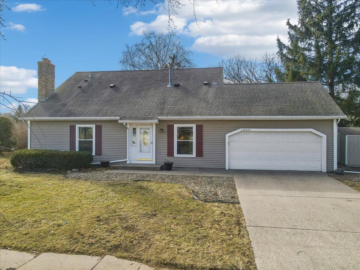 View of Residential at 13571 Fernando Avenue, Apple Valley MN 55124, Apple Valley - Mike Wilen | Minnesota Team Real Estate