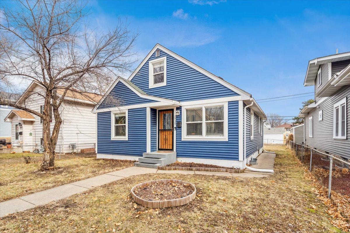 View of Residential at 2938 Queen Avenue, Minneapolis MN 55411, Minneapolis - Mike Wilen | Minnesota Team Real Estate