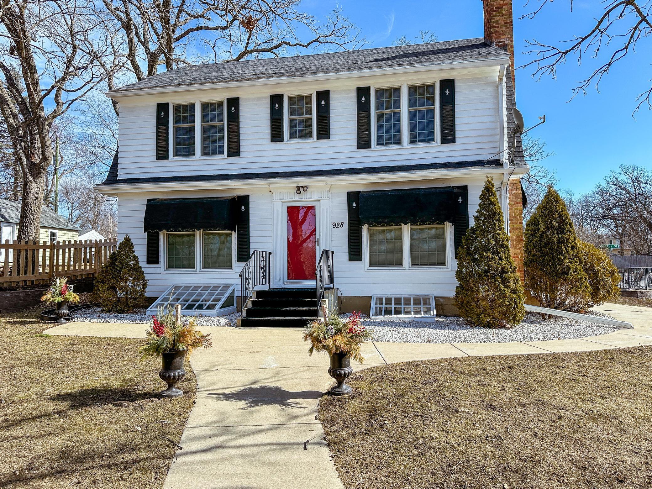 View of Residential Income at 928 Riverside Drive, Saint Cloud MN 56304, Saint Cloud - Mike Wilen | Minnesota Team Real Estate