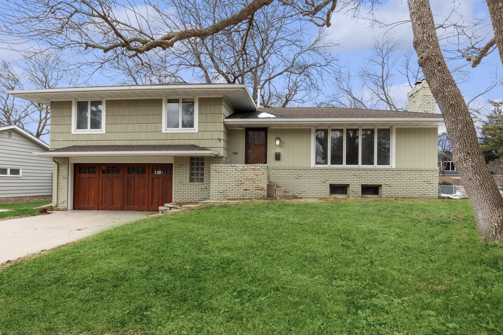 View of Residential at 7116 Heatherton Trail, Edina MN 55435, Edina - Mike Wilen | Minnesota Team Real Estate