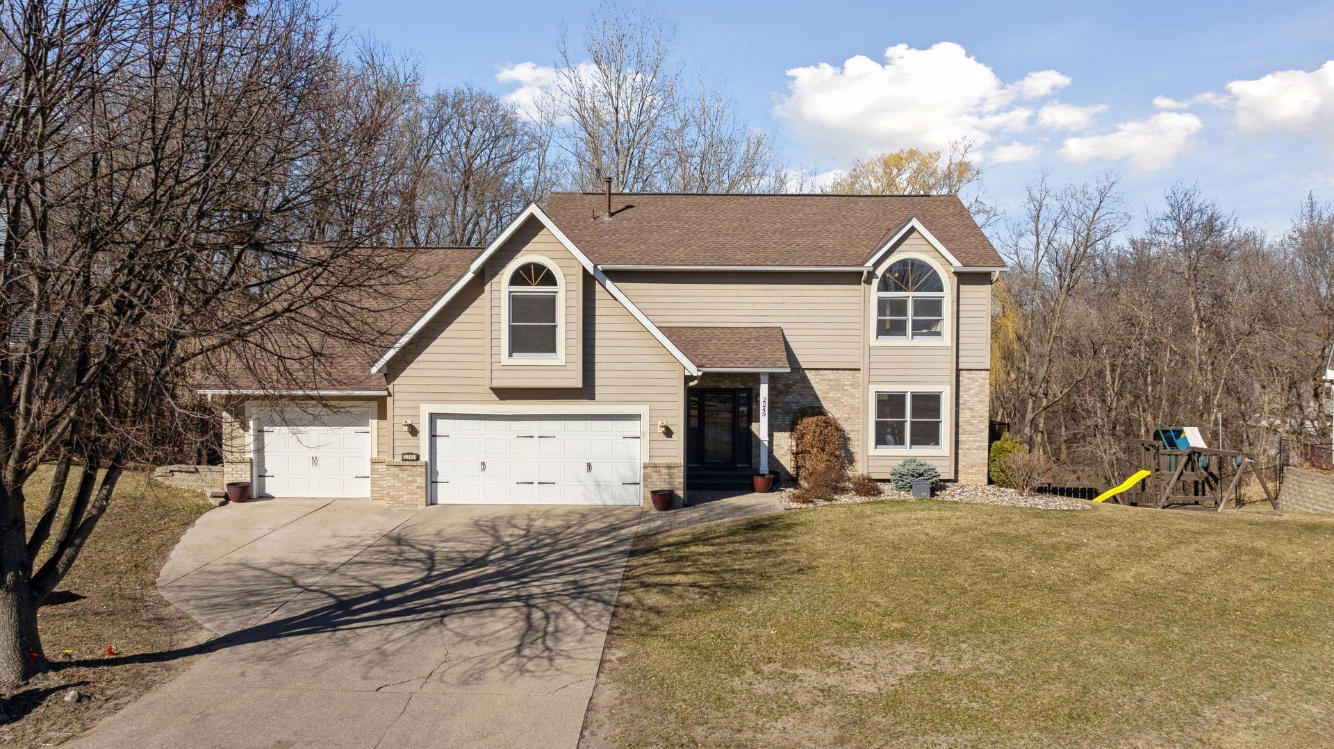 View of Residential at 2249 Kenwood Court, Maplewood MN 55117, Maplewood - Mike Wilen | Minnesota Team Real Estate