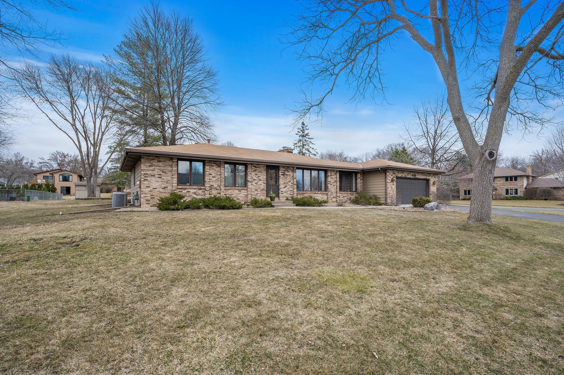 View of Residential at 9936 Nesbitt Circle, Bloomington MN 55437, Bloomington - Mike Wilen | Minnesota Team Real Estate