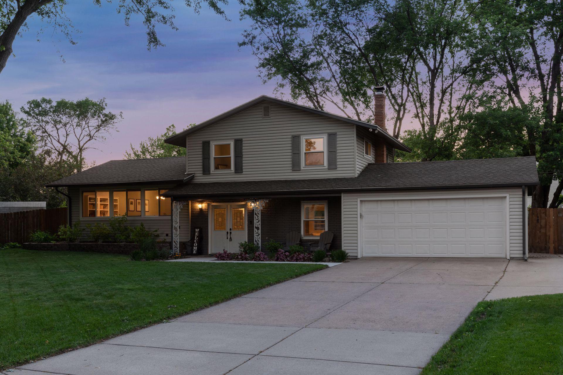 View of Residential at 2201 Sierra Drive, White Bear Lake MN 55110, White Bear Lake - Mike Wilen | Minnesota Team Real Estate