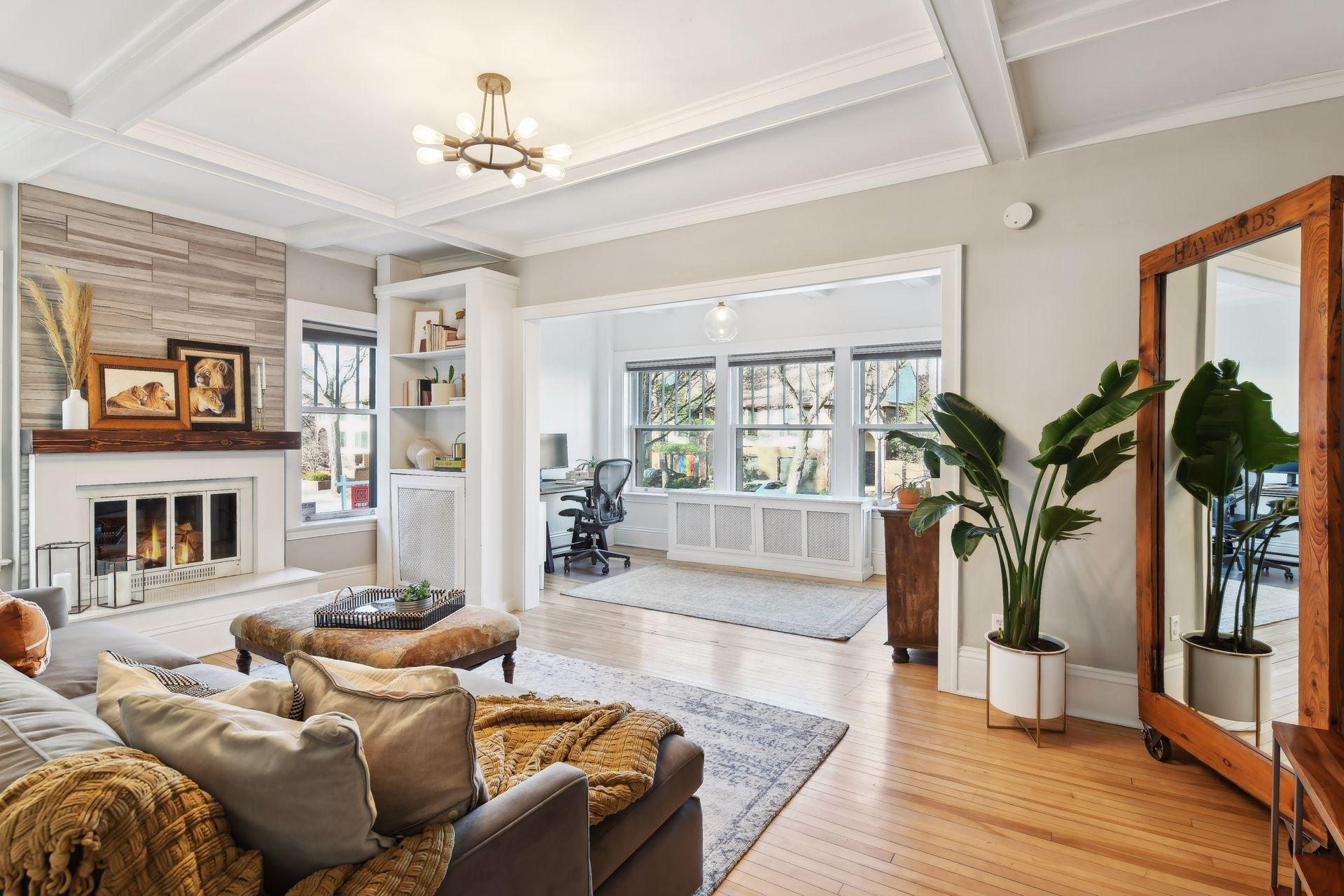 View of Residential at 1925 Dupont Avenue #10, Minneapolis MN 55403, Minneapolis - Mike Wilen | Minnesota Team Real Estate