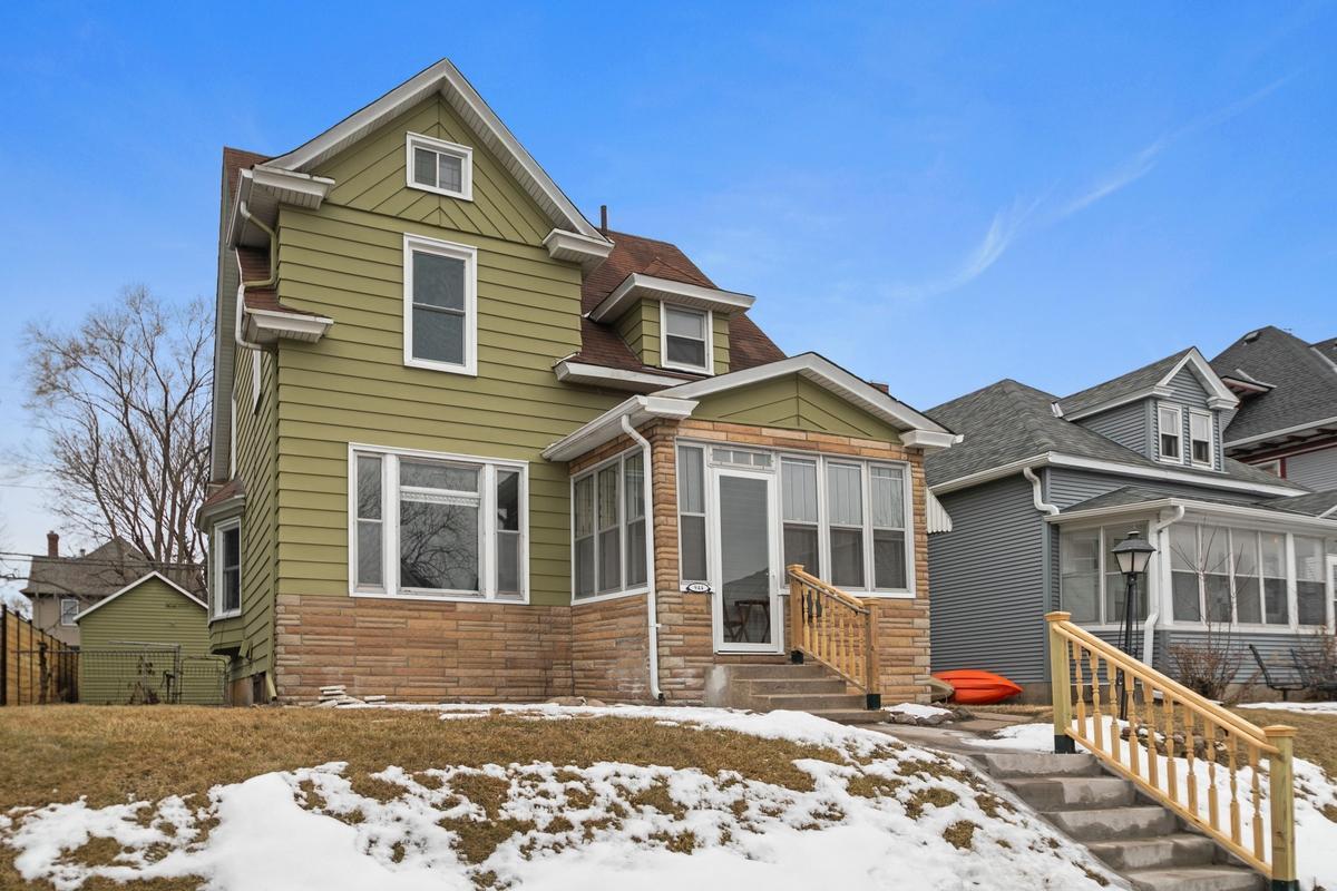View of Residential at 944 Iglehart Avenue, Saint Paul MN 55104, Saint Paul - Mike Wilen | Minnesota Team Real Estate
