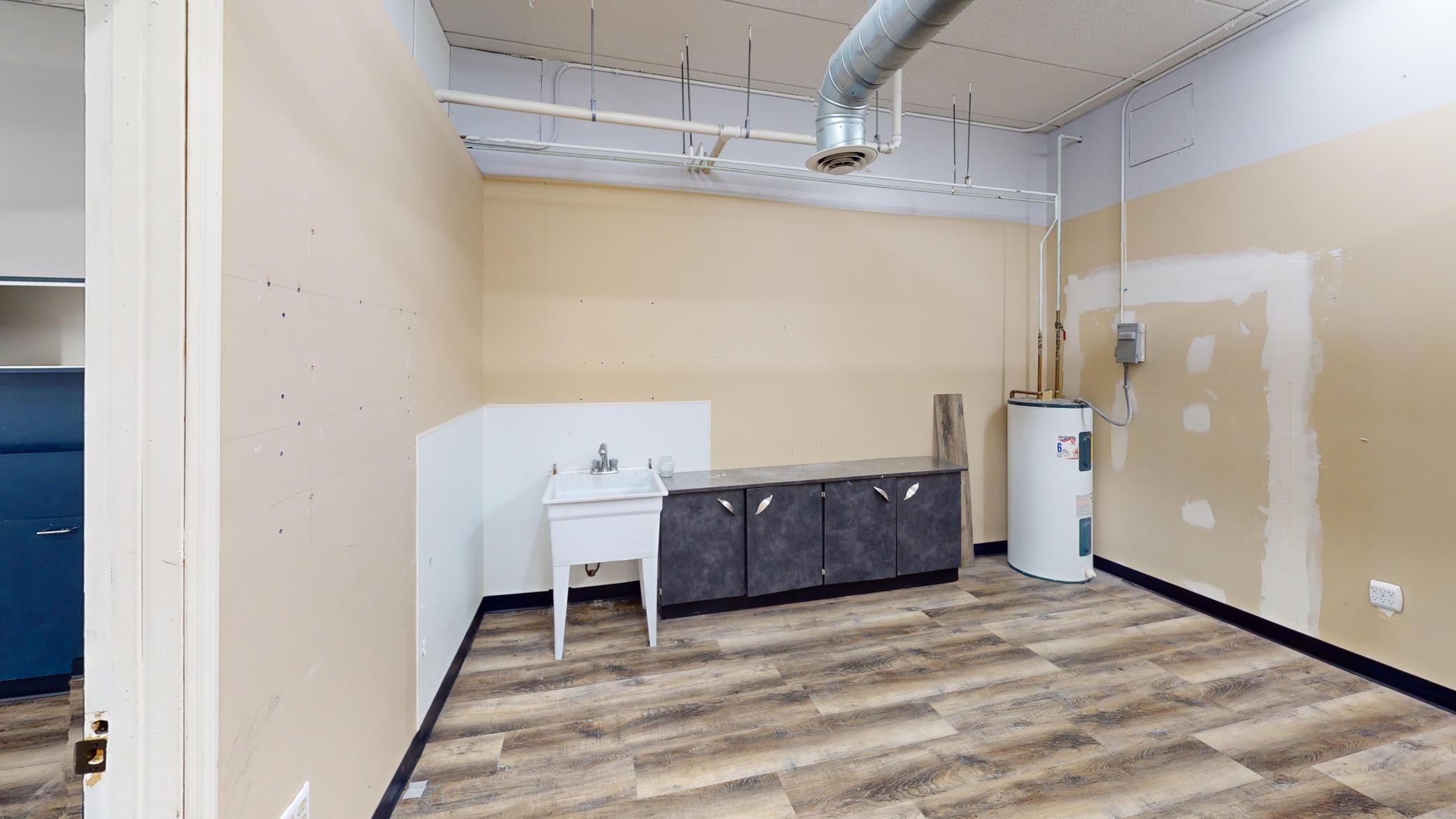 View of Commercial Sale at 712 University Avenue, Saint Paul MN 55104, Saint Paul (6 of 7) - Mike Wilen | Minnesota Team Real Estate
