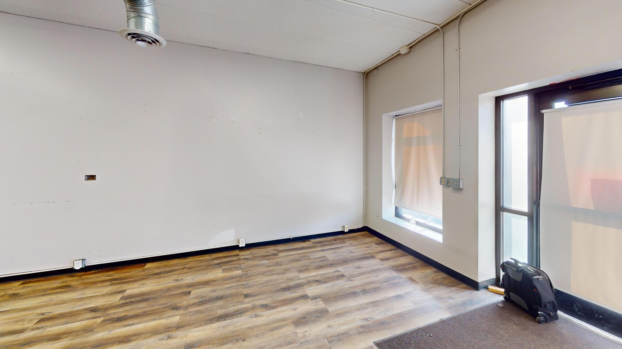 View of Commercial Sale at 712 University Avenue, Saint Paul MN 55104, Saint Paul (5 of 7) - Mike Wilen | Minnesota Team Real Estate