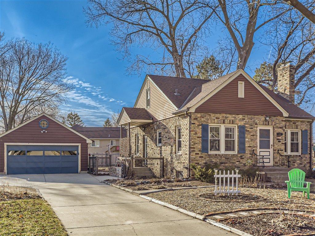View of Residential at 2687 Hamline Avenue, Roseville MN 55113, Roseville - Mike Wilen | Minnesota Team Real Estate