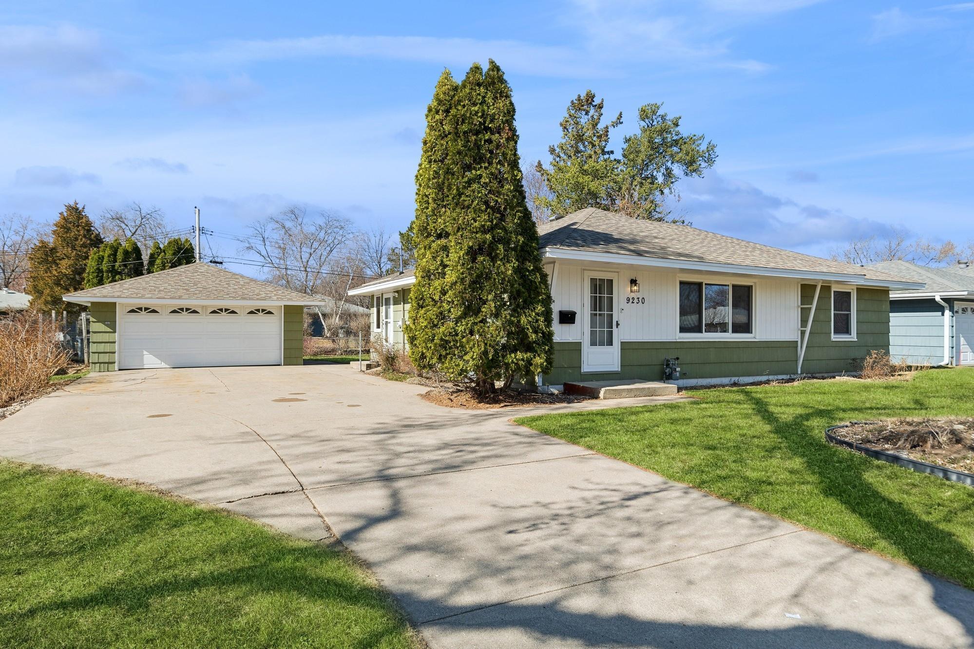 View of Residential at 9230 16th Avenue, Bloomington MN 55425, Bloomington - Mike Wilen | Minnesota Team Real Estate
