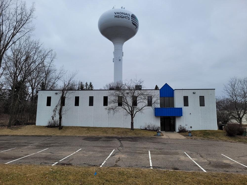 View of Commercial Sale at 400 Commerce Court, Vadnais Heights MN 55127, Vadnais Heights (3 of 9) - Mike Wilen | Minnesota Team Real Estate
