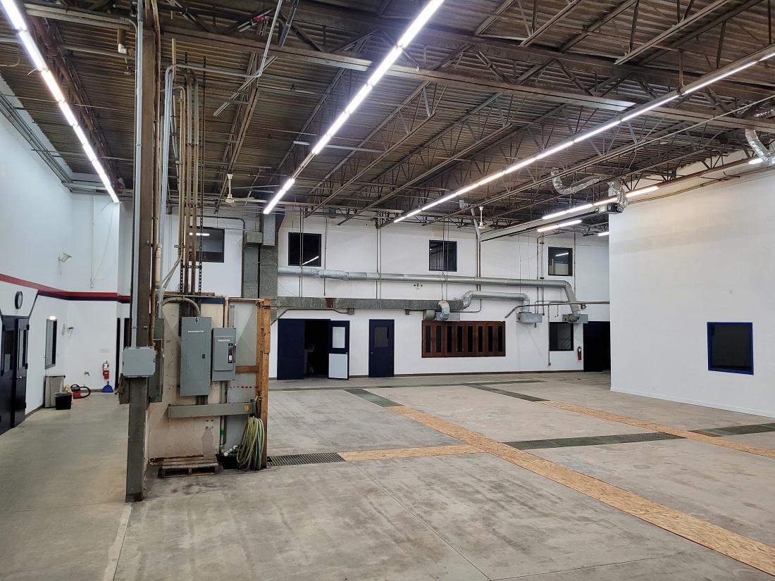 View of Commercial Sale at 400 Commerce Court, Vadnais Heights MN 55127, Vadnais Heights (9 of 9) - Mike Wilen | Minnesota Team Real Estate