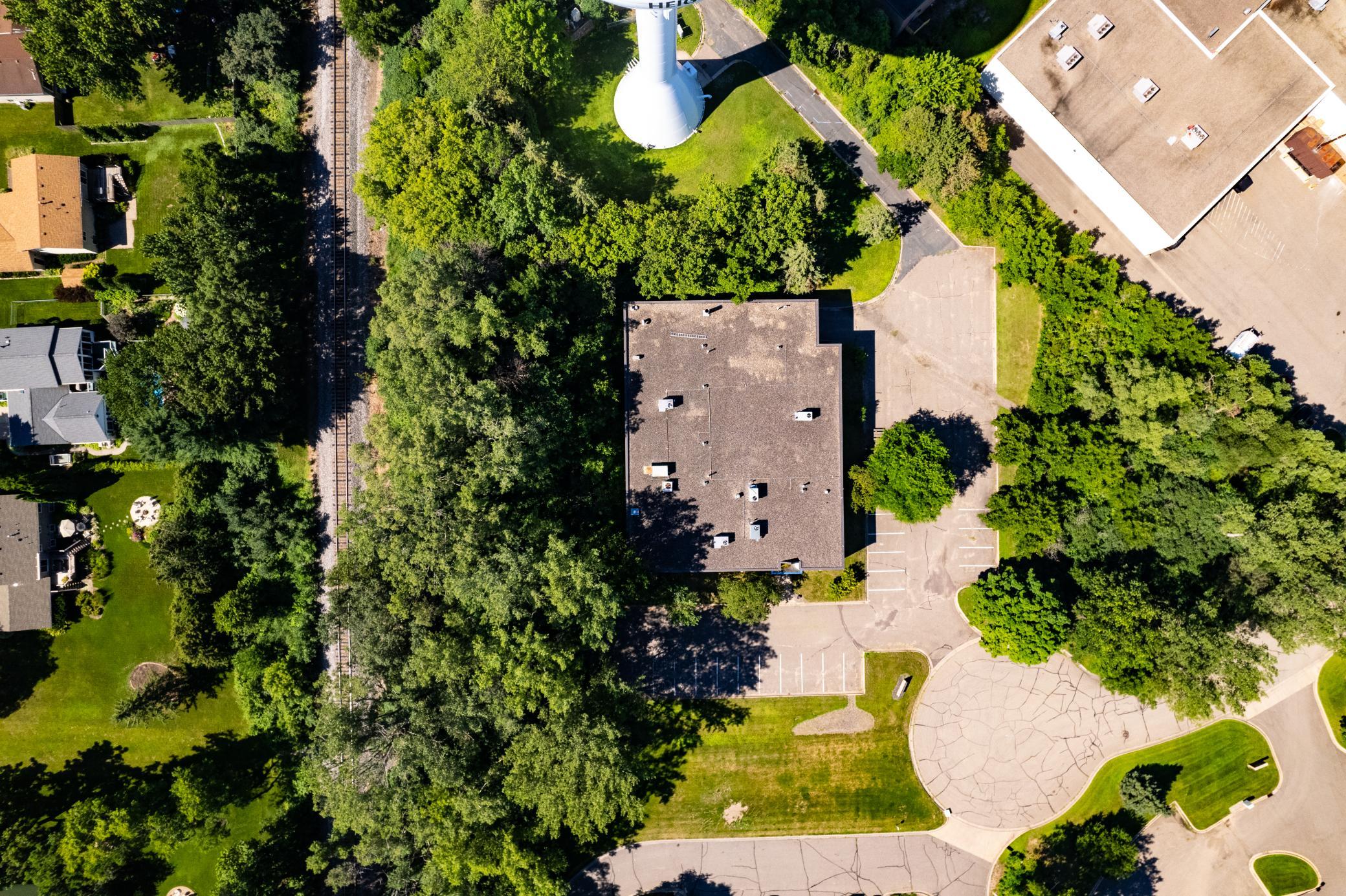 View of Commercial Sale at 400 Commerce Court, Vadnais Heights MN 55127, Vadnais Heights (22 of 22) - Mike Wilen | Minnesota Team Real Estate