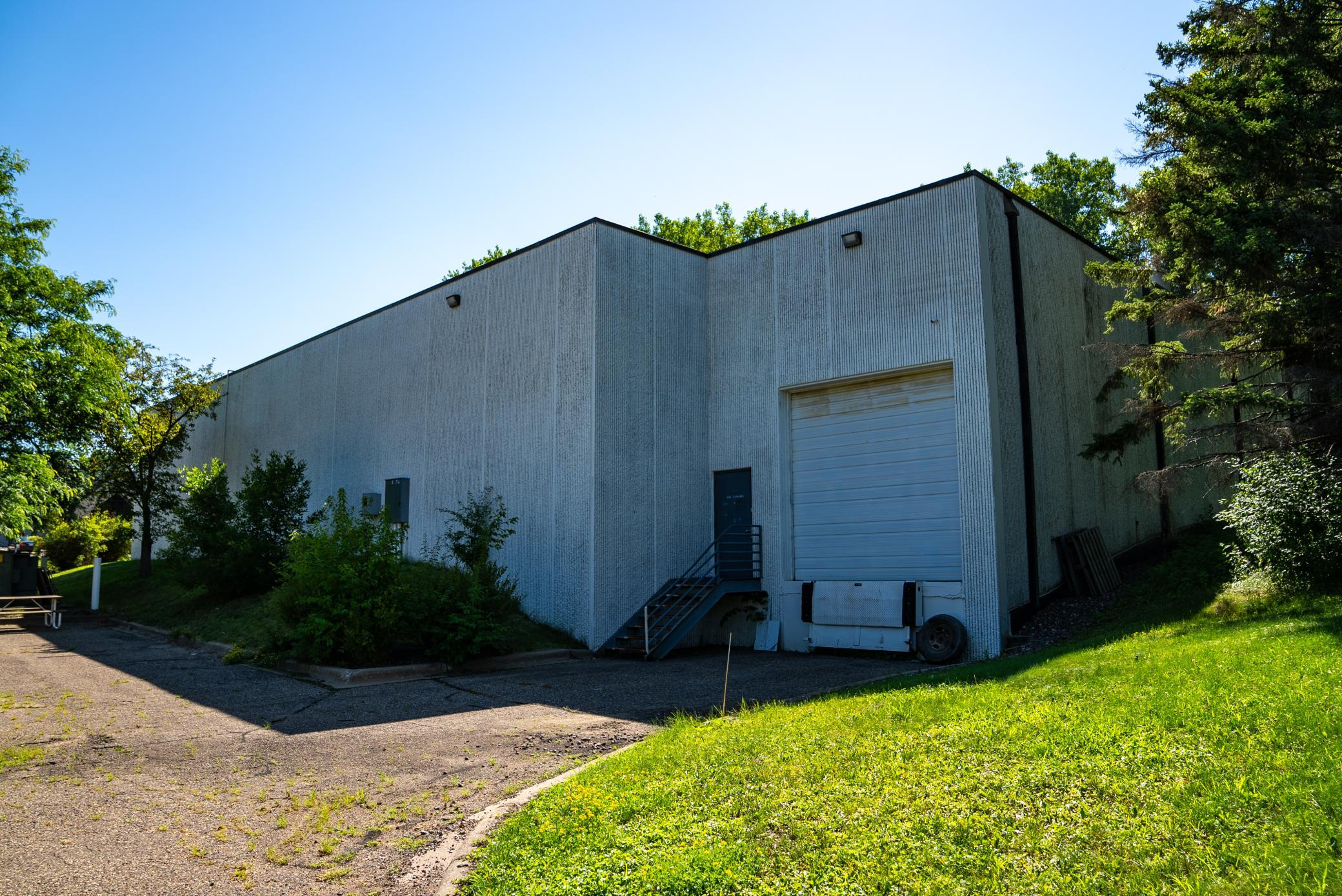 View of Commercial Sale at 400 Commerce Court, Vadnais Heights MN 55127, Vadnais Heights (18 of 22) - Mike Wilen | Minnesota Team Real Estate